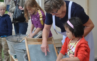 De blå kjoler udskiftes med nye